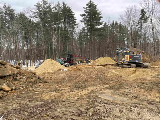 $1,100,000 | 2-47 Old Amherst Road, Mont Vernon, NH 03057