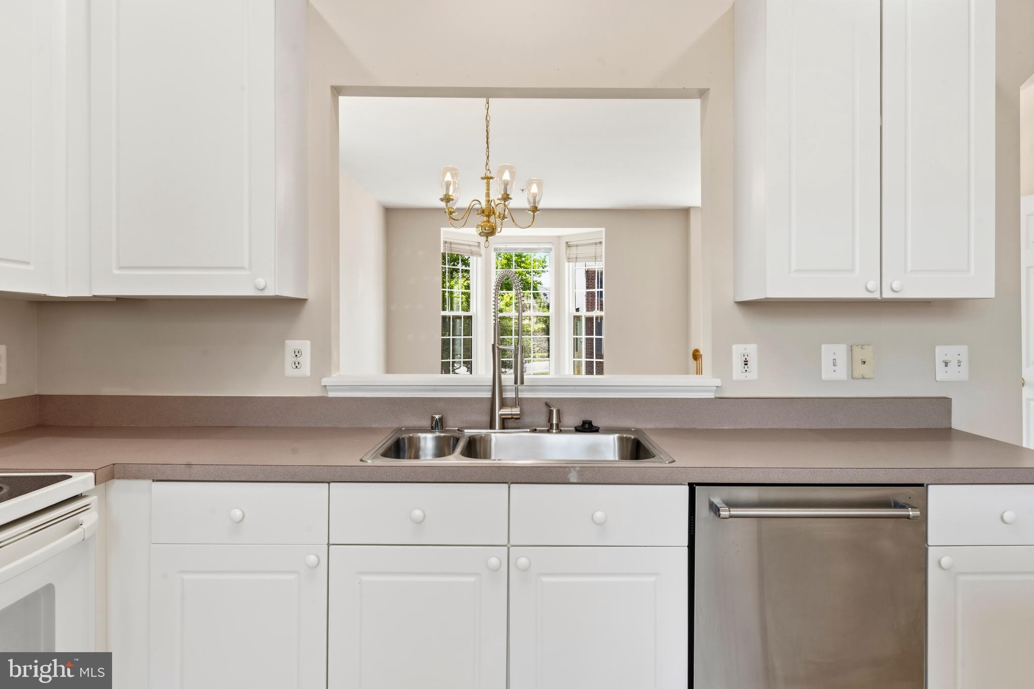 218 Harpers Way Frederick, MD 21702 - Photo 13 of 49