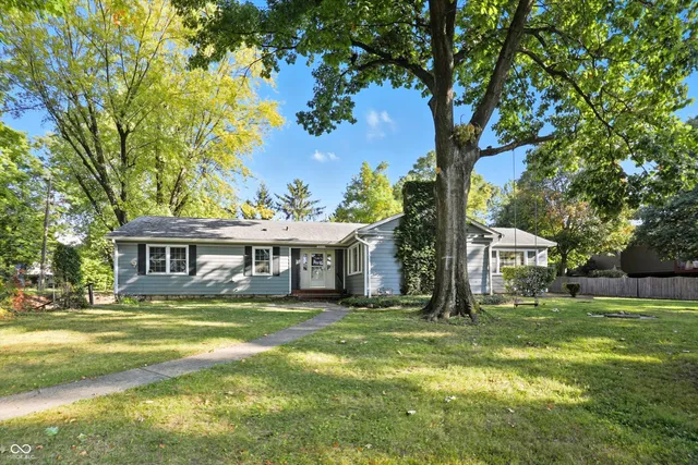 $2,400 | 2922 East Smokey Row Road, Carmel, IN 46033