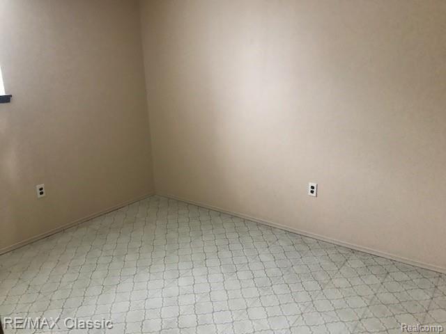 40645 Village Wood Road Novi, MI 48375 - Photo 25 of 31