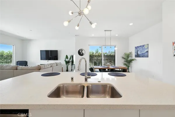 $5,200 | 3345 Ambassador Drive, Palm Springs, CA 92262