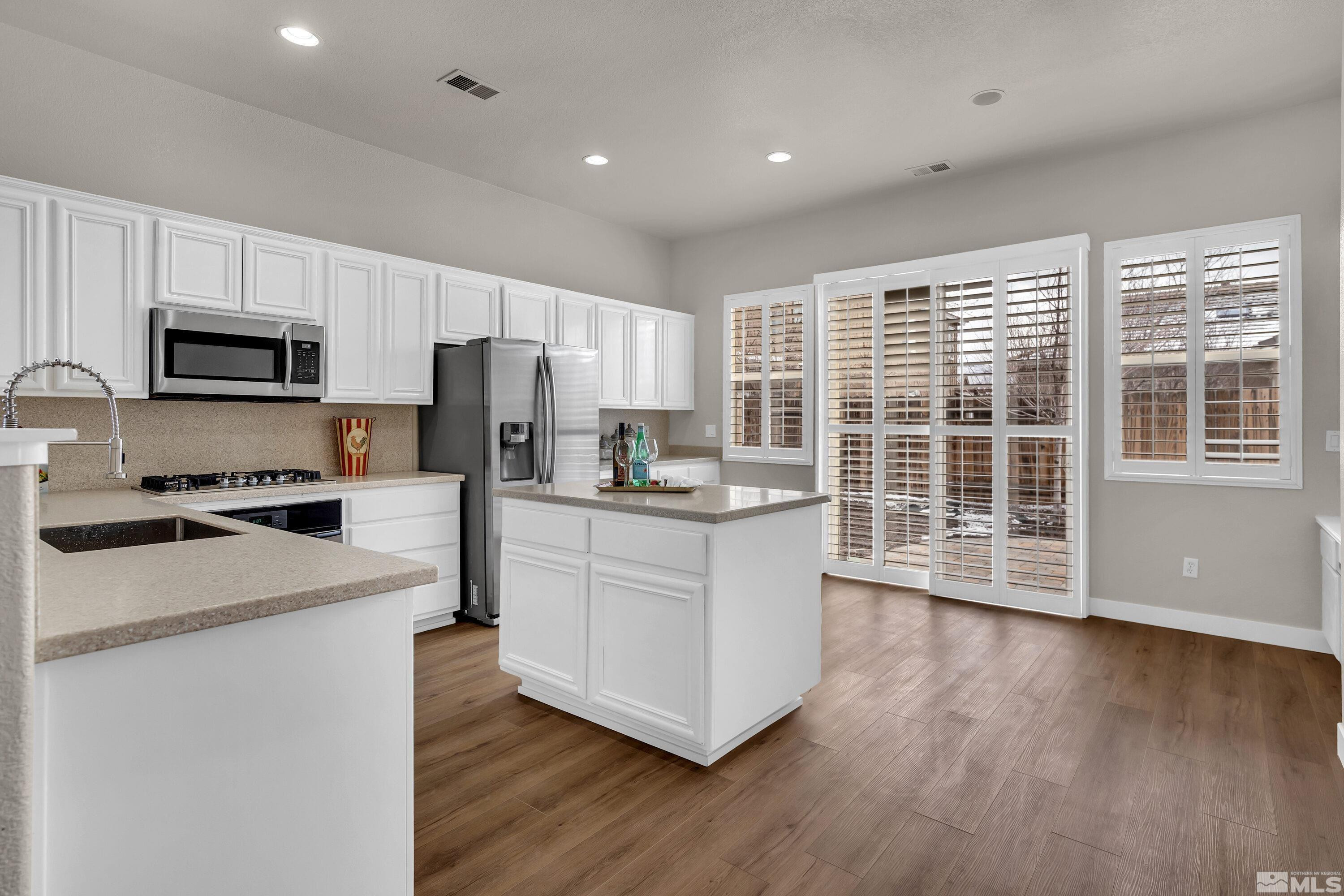 10566 Moss Wood Court Reno, NV 89521 - Photo 12 of 38 Photo 12