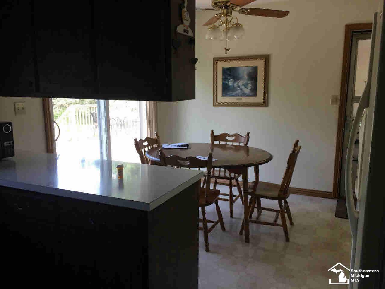 1831 Heiss Road Monroe, MI 48162 - Photo 6 of 21