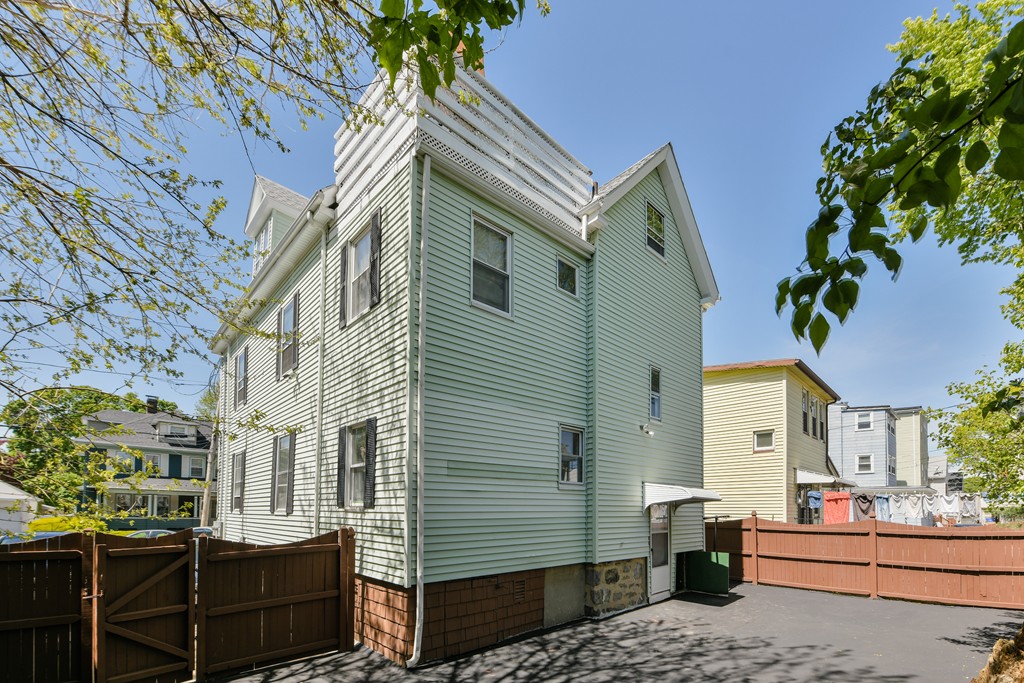 23 Fairmont Street Malden, MA 02148 - Photo 3 of 29