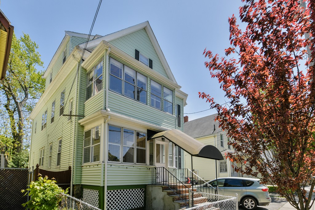 23 Fairmont Street Malden, MA 02148 - Photo 5 of 29