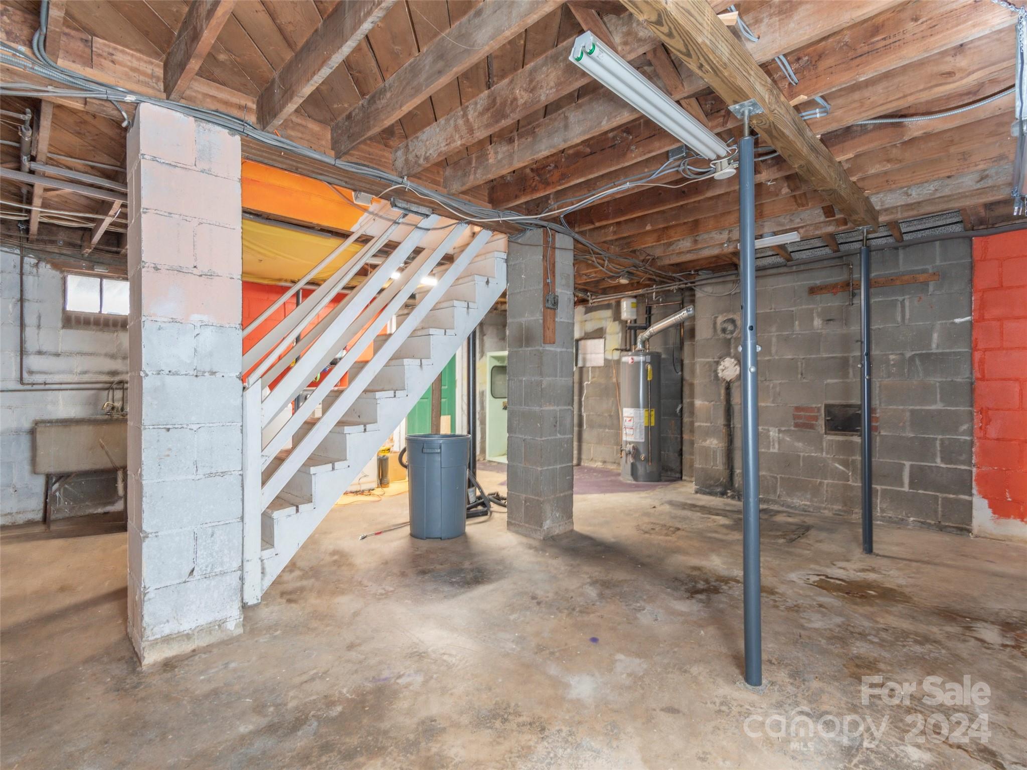 109 Kingsgate Road Asheville, NC 28805 - Photo 15 of 18 Gallery Image 15