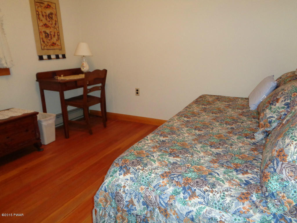 15 Hawleywood Road Hawley, PA 18428 - Photo 19 of 27
