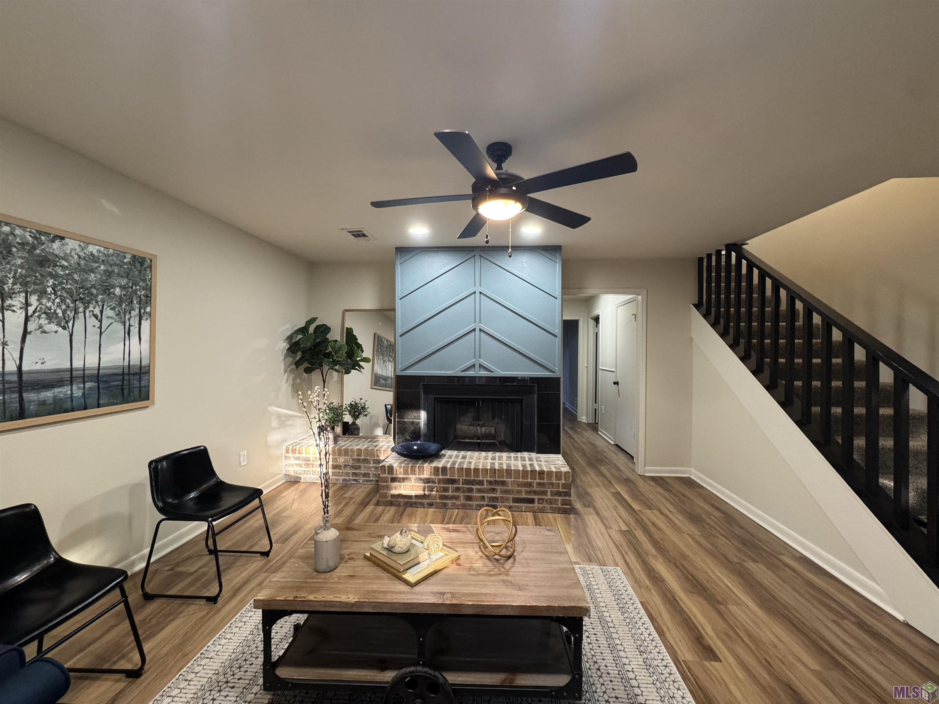 2455 Aubin Lane Baton Rouge, LA 70816 - Photo 2 of 25 Fab real wood fireplace