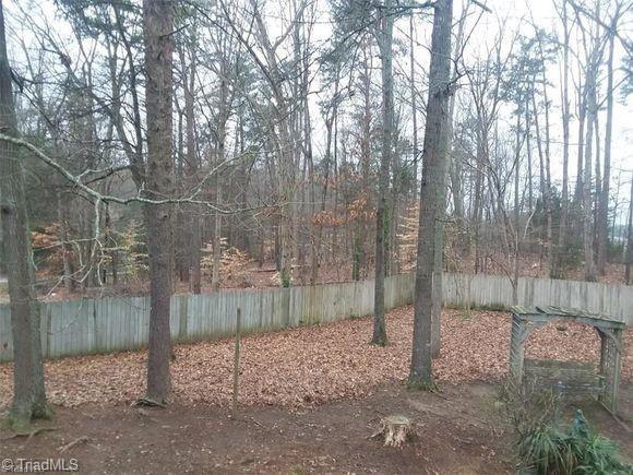 603 Shadybrook Road High Point, NC 27265 - Photo 2 of 31