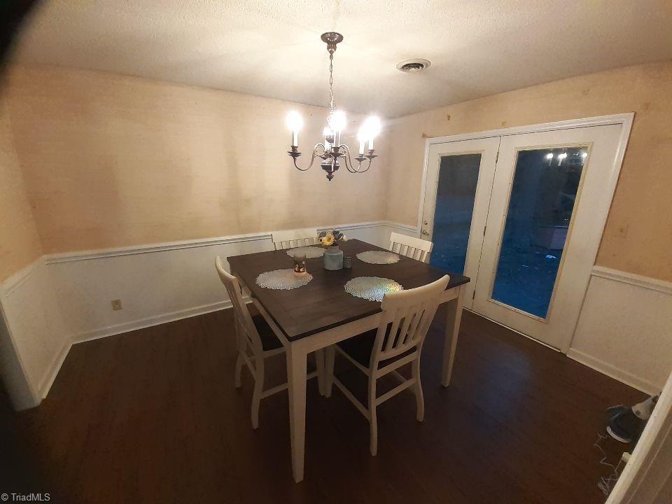 603 Shadybrook Road High Point, NC 27265 - Photo 7 of 31