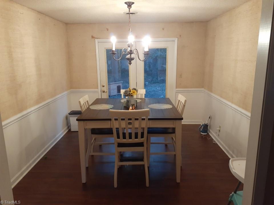603 Shadybrook Road High Point, NC 27265 - Photo 8 of 31
