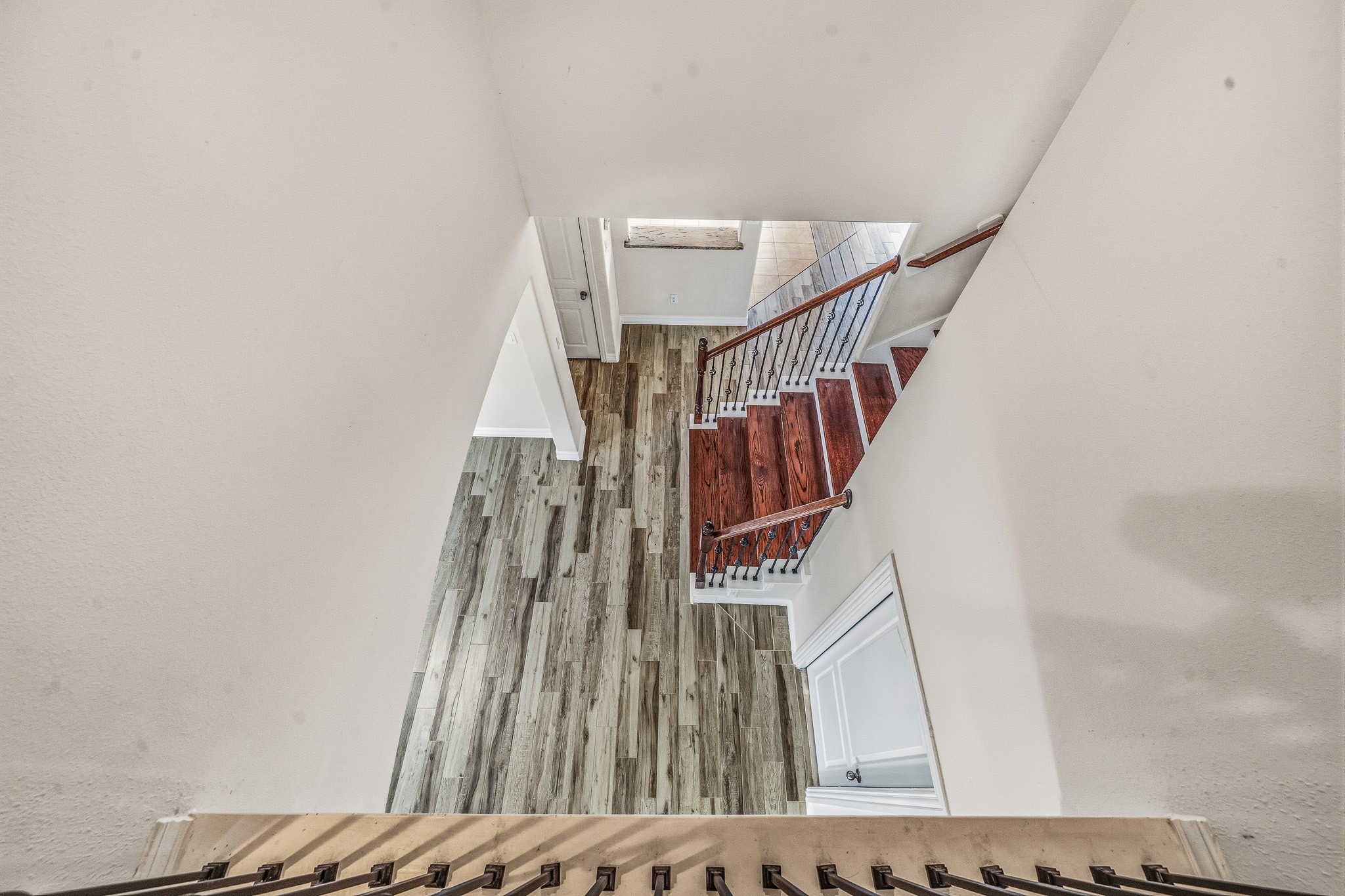 22922 Jetty Manor Lane Spring, TX 77373 - Photo 33 of 46 a view of entryway