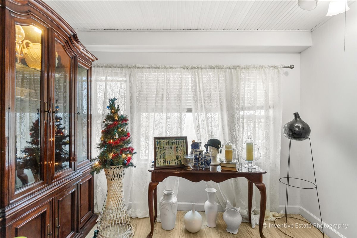 12018 South Loomis Street Chicago, IL 60643 - Photo 7 of 21 a living room with furniture fireplace and flat screen tv