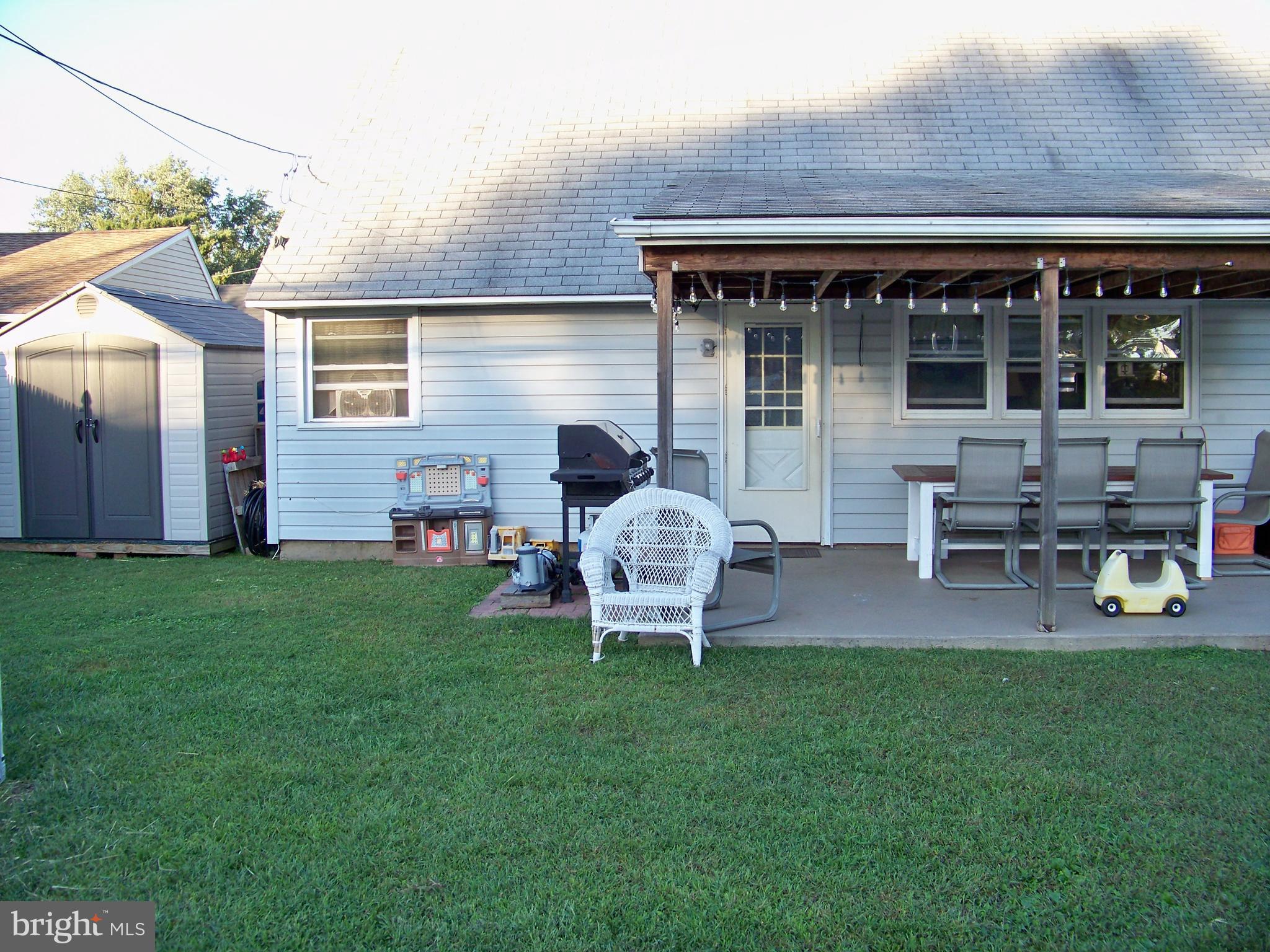 25 Granite Road Levittown, PA 19057 - Photo 26 of 29 Storage tucked away in rear yard