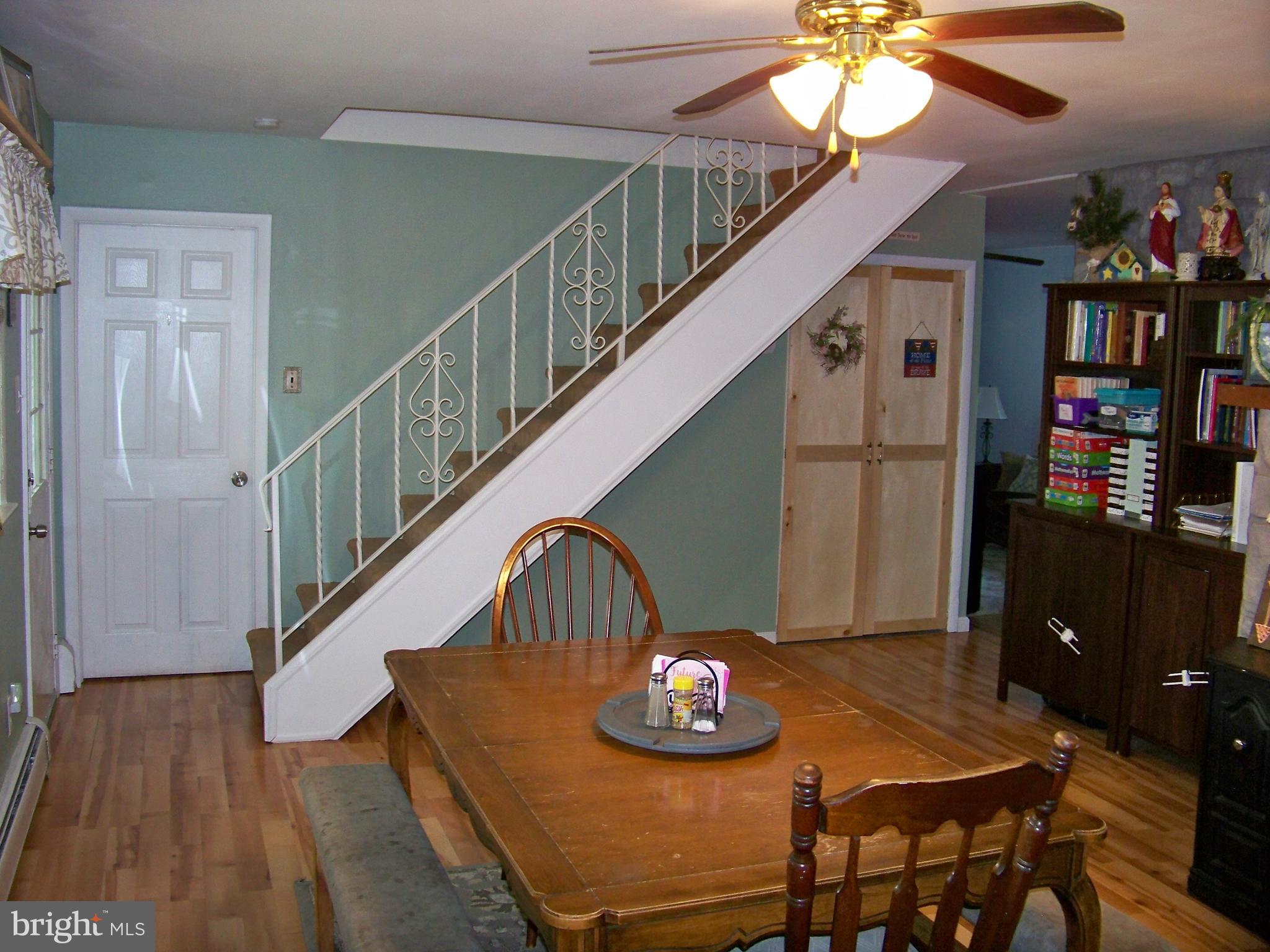25 Granite Road Levittown, PA 19057 - Photo 10 of 29 Or grab that story book & head to bed...