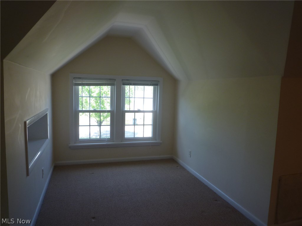 4916 Corliss Road Cleveland, OH 44124 - Photo 17 of 33 Gallery Image 17