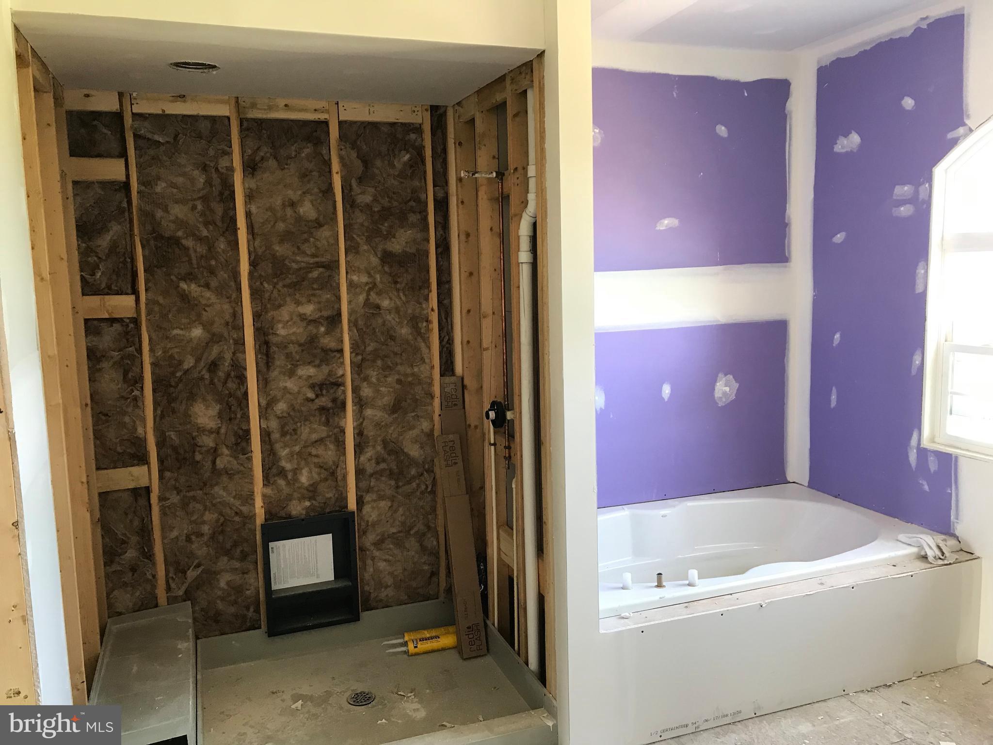 505 Parishville Road Gore, VA 22637 - Photo 22 of 29 Bath (Master) w/Custom Tile Shower 7-16-18