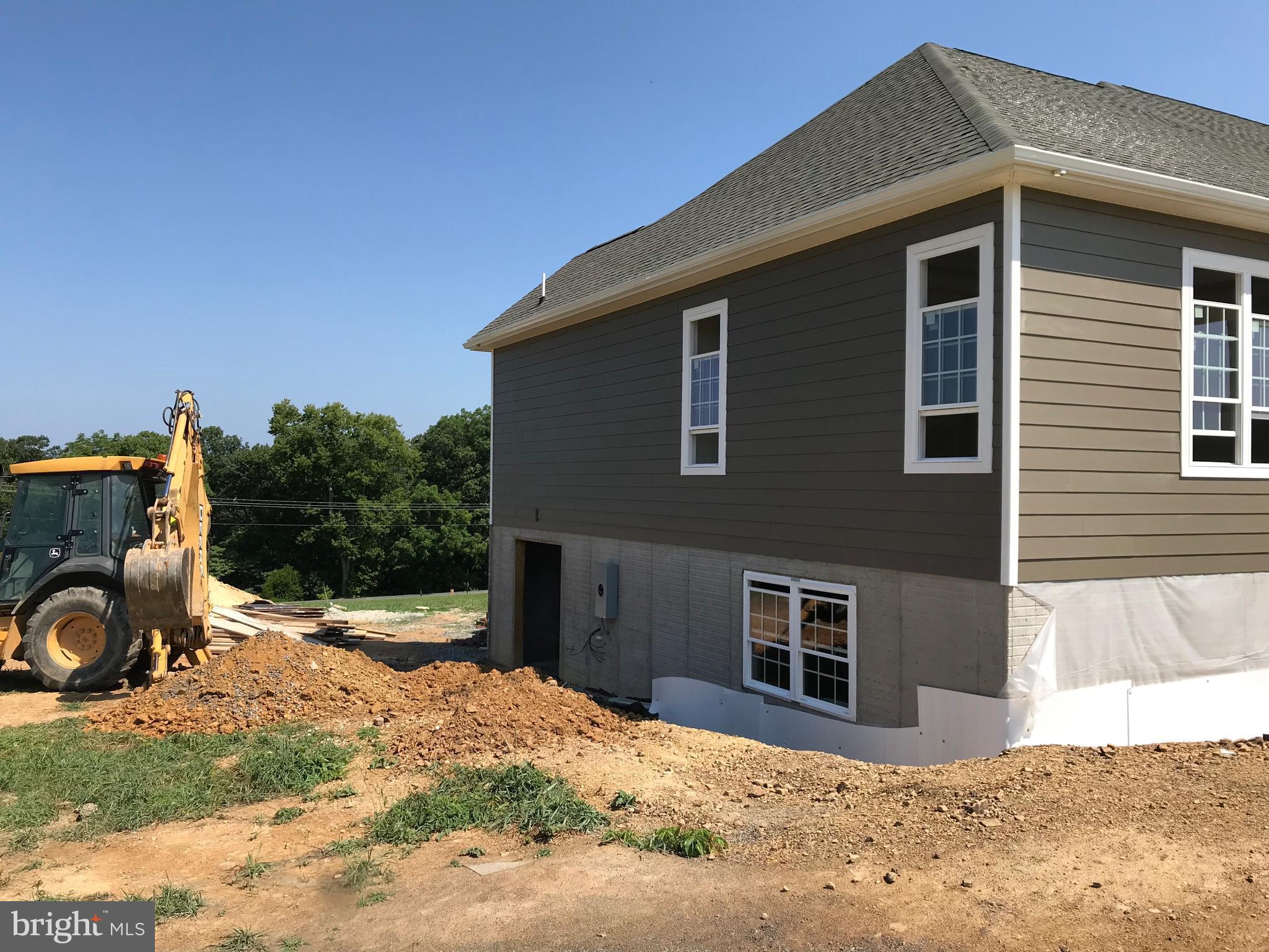 Right Side w/Walkout  7-16-18