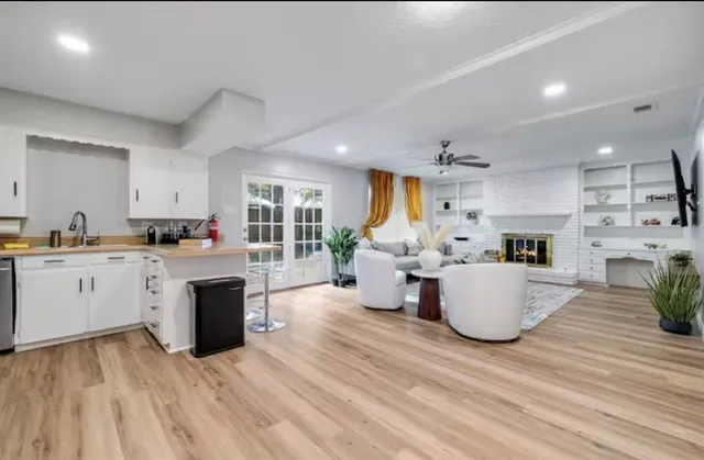 $3,485 | 9005 Villa Park Circle, Dallas, TX 75225