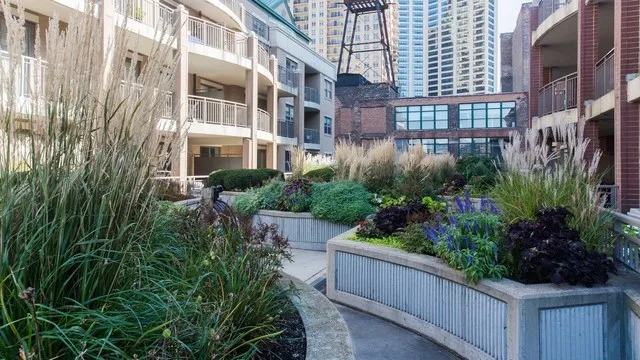 a view of a multi story building