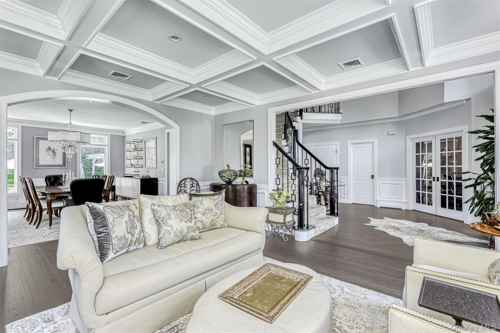 6 Par Road Suffern, NY 10901 - Photo 6 of 41 a living room with furniture and wooden floors