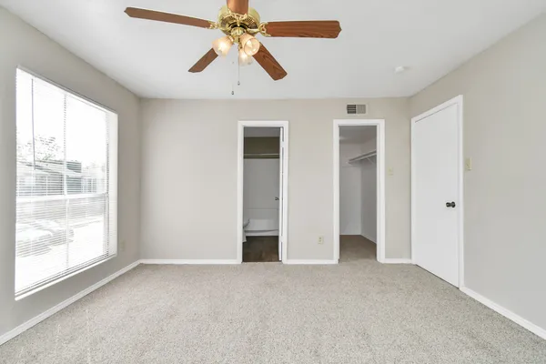 $777 | 7700 West Airport Boulevard, Unit 614, Houston, TX 77071
