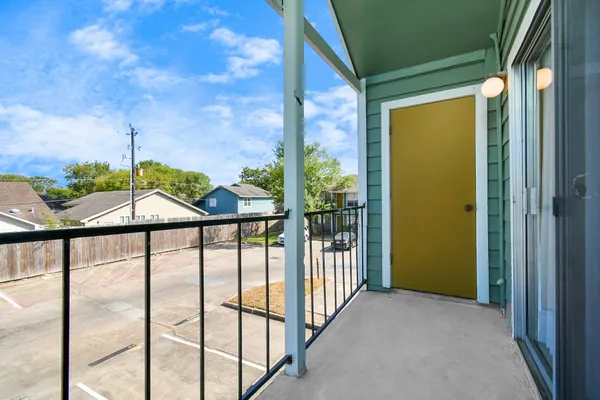 $777 | 7700 West Airport Boulevard, Unit 614, Houston, TX 77071