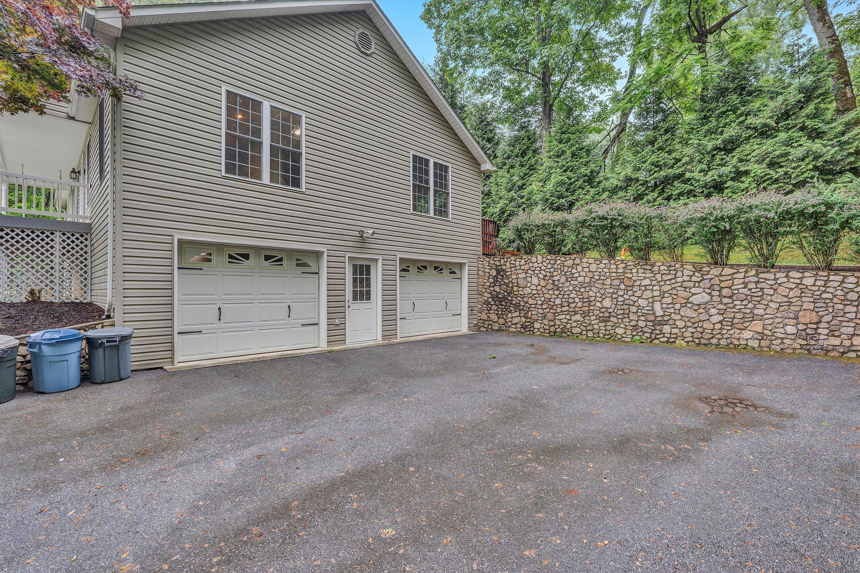 677 Deerfield Road Troutville, VA 24175 - Photo 33 of 48 32-SGP-00331