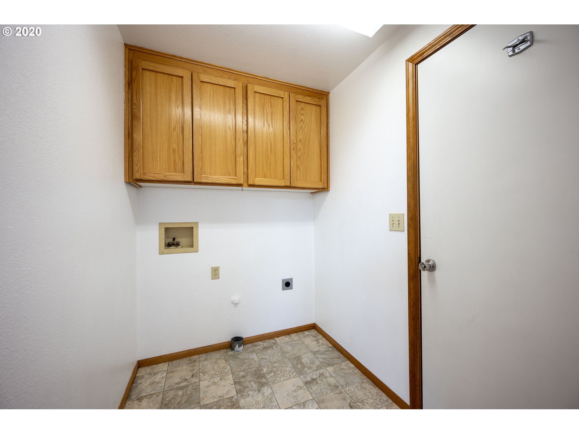 2055 Bonnie Lane Springfield, OR 97477 - Photo 14 of 15 Gallery Image 14