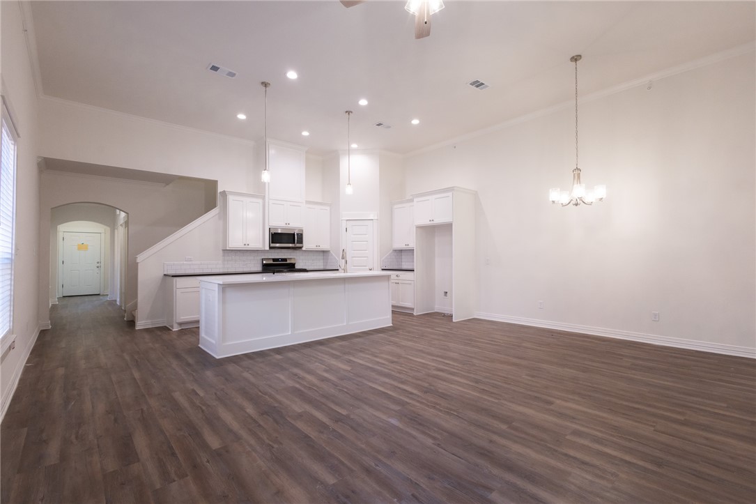 1546 Bennett Street Bryan, TX 77802 - Photo 3 of 30