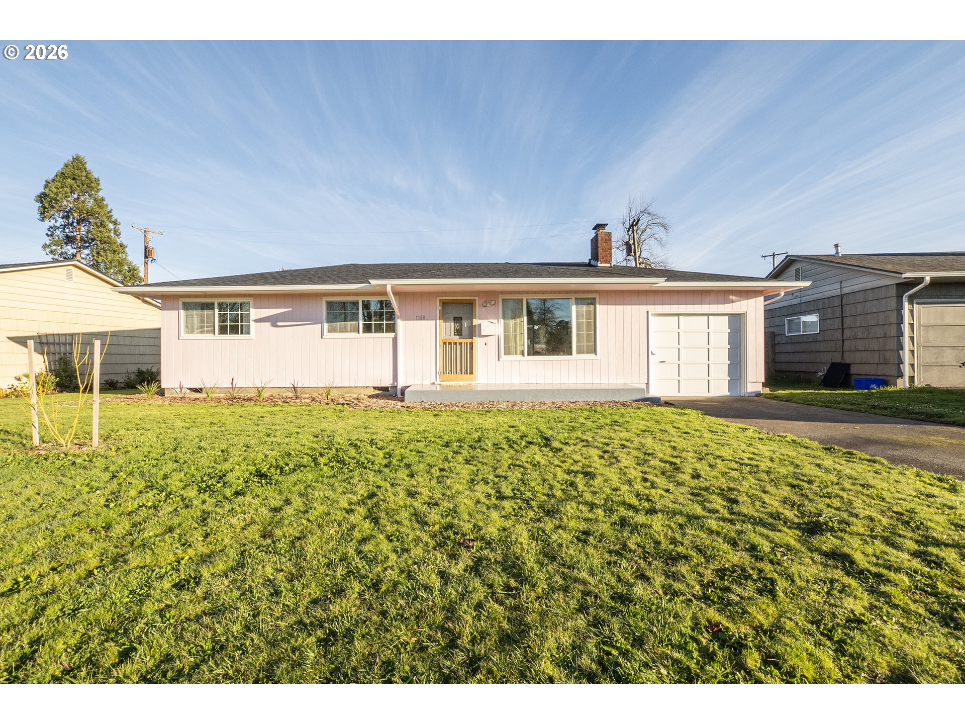 1168 Pleasant Street Springfield, OR 97477 - Photo 1 of 27