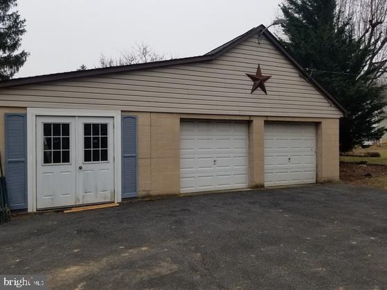 491 Roxbury Road Shippensburg, PA 17257 - Photo 8 of 26 Gallery Image 8