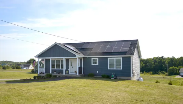 $439,000 | 879 Blackstream Road, Hermon, ME 04401