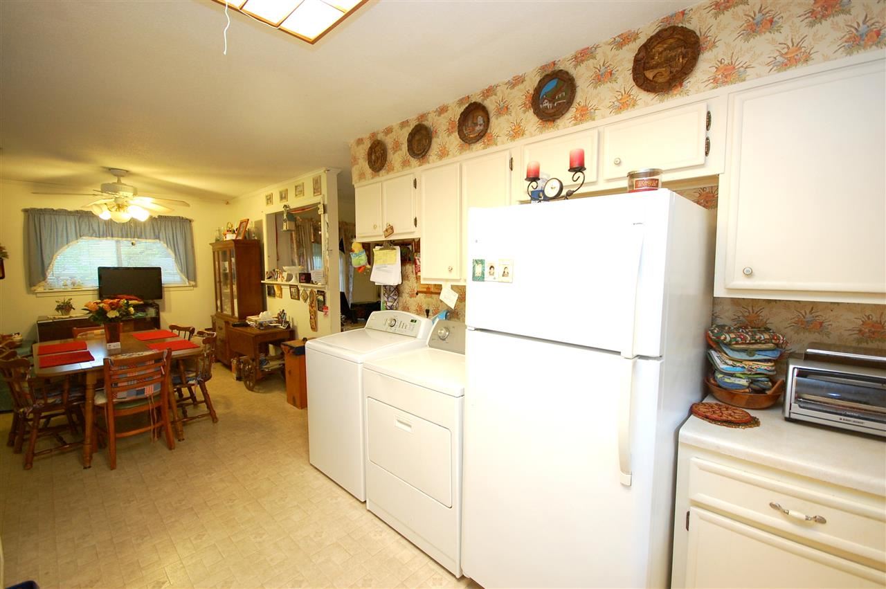 3029 Sienna Road Bartlett, TN 38134 - Photo 8 of 20 a utility room with dryer and washer
