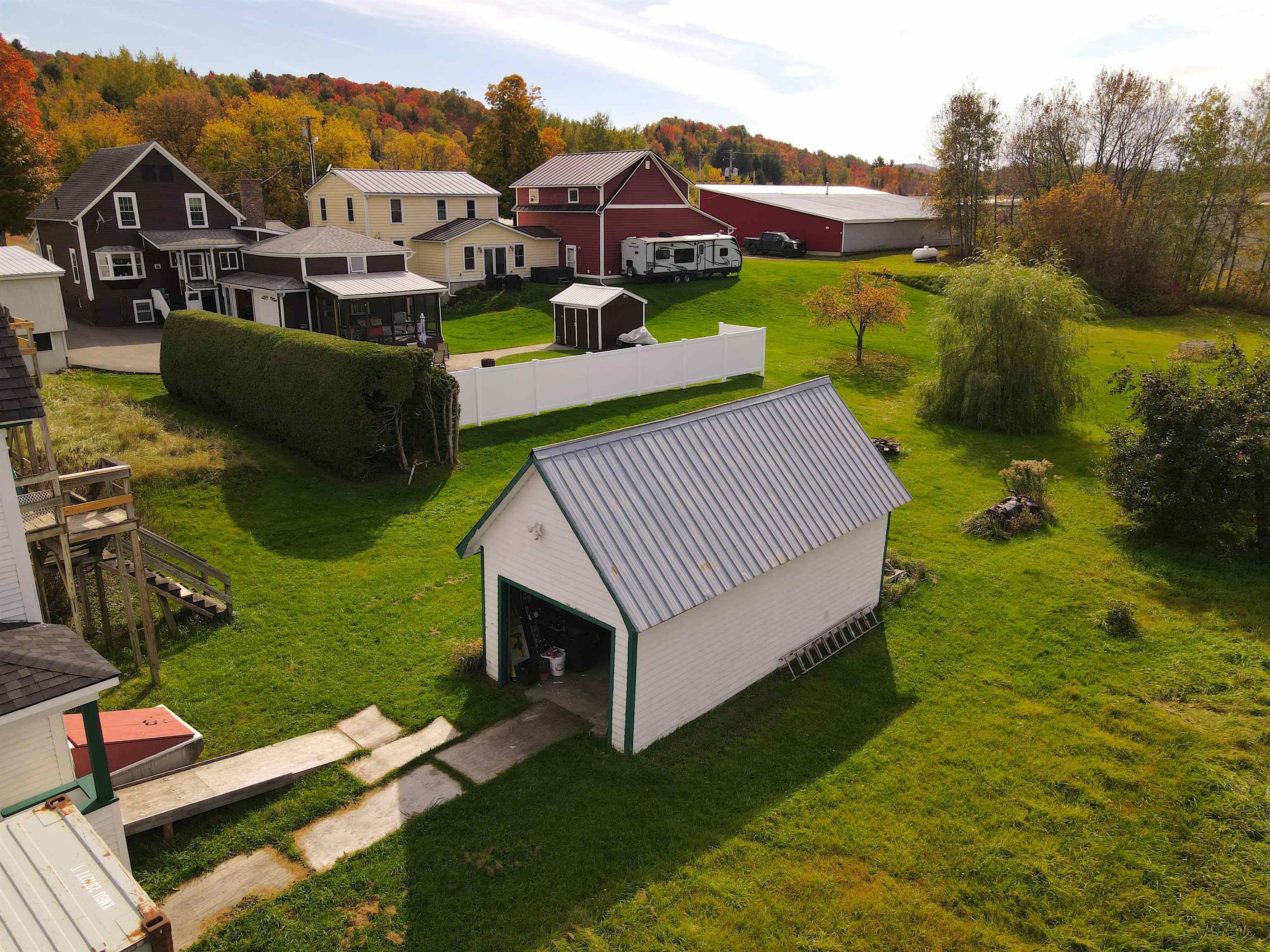 7 First Avenue Barton, VT 05860 - Photo 5 of 30 Gallery Image 5