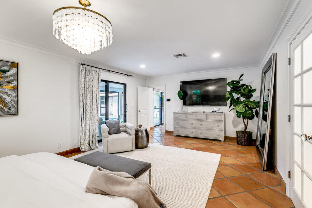 874 Hibiscus Street Boca Raton, FL 33486 - Photo 18 of 35 PRIMARY BEDROOM