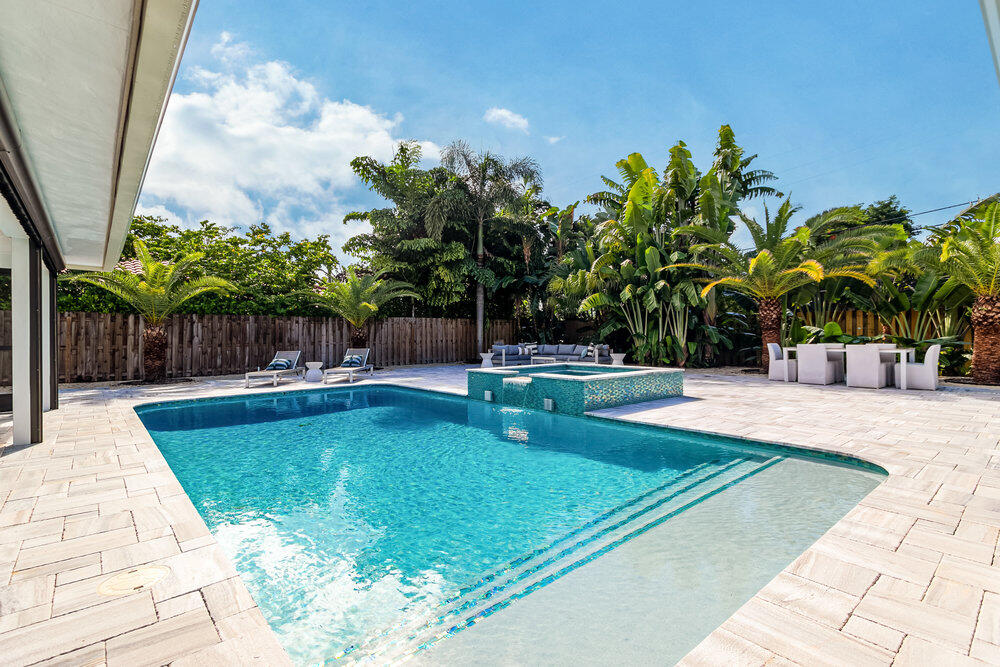 874 Hibiscus Street Boca Raton, FL 33486 - Photo 6 of 35 POOL & HOT TUB