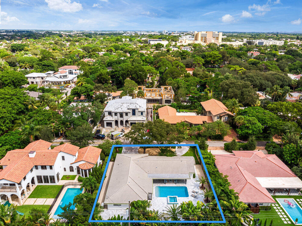 874 Hibiscus Street Boca Raton, FL 33486 - Photo 7 of 35 EXTERIOR