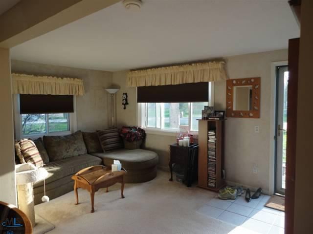 3243 Donley Avenue Rochester, MI 48309 - Photo 3 of 6 31136041-2.JPG