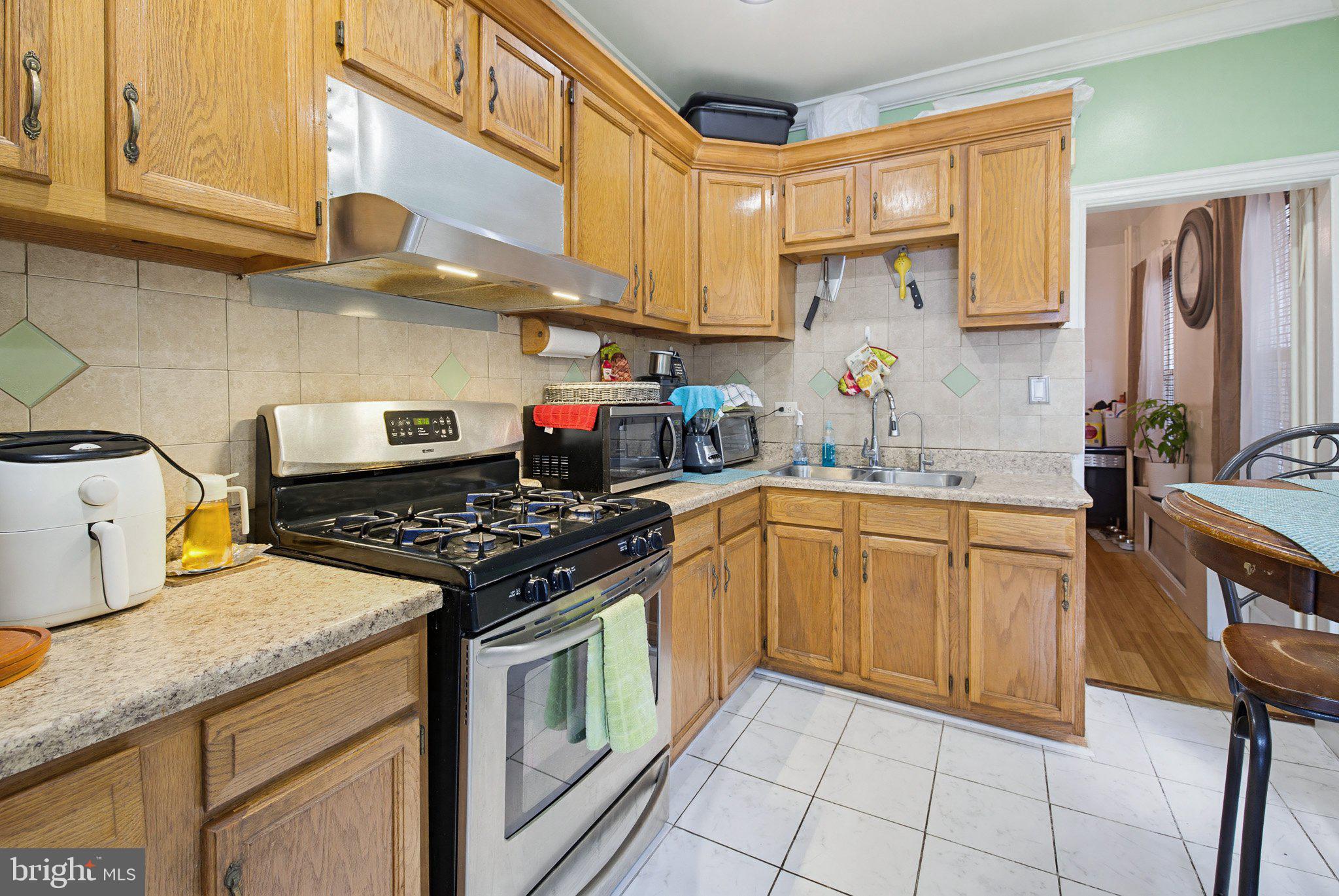 1328 Church Street Reading, PA 19601 - Photo 15 of 37
