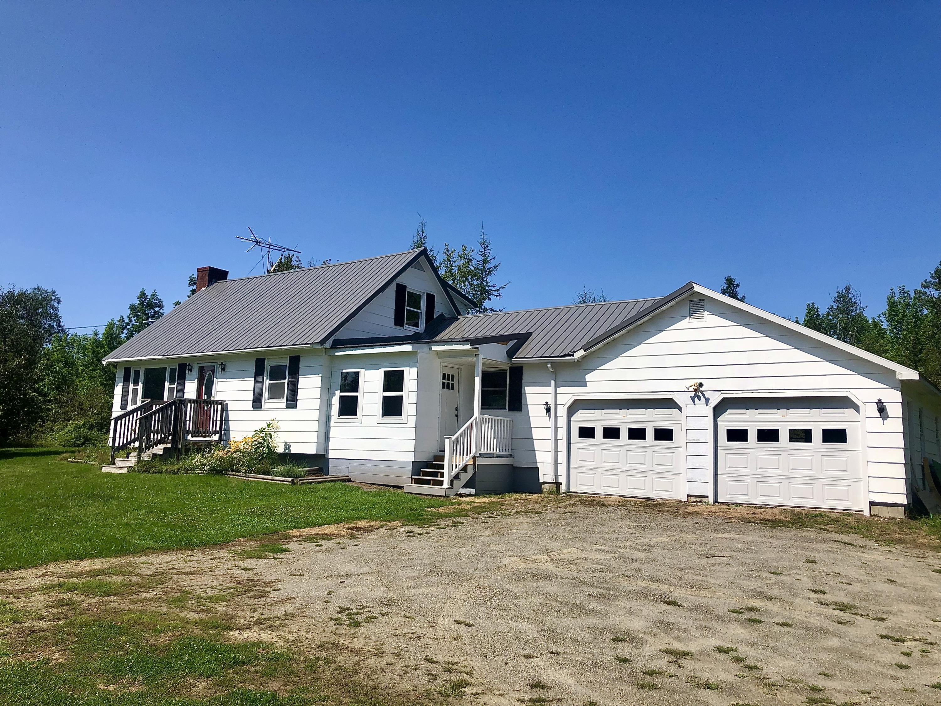 256 Lagrange Road Bradford, ME 04410 - Photo 3 of 31 IMG_E2111