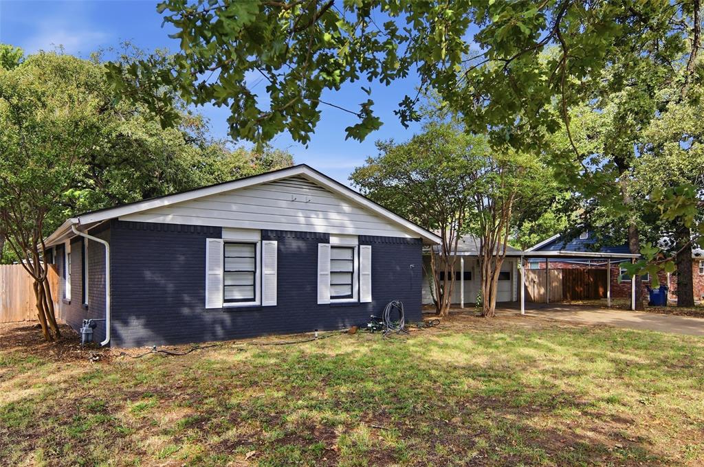 1704 Robin Road Pantego, TX 76013 - Photo 2 of 33 Gallery Image 2