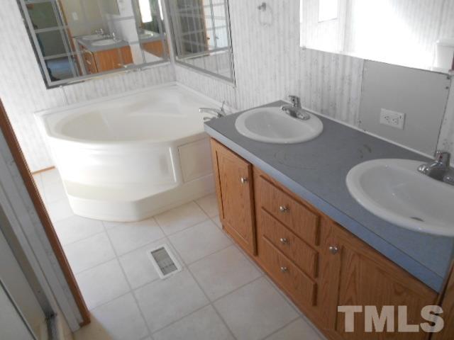 30 Eagle Road Clinton, NC 28328 - Photo 11 of 13 Gallery Image 11
