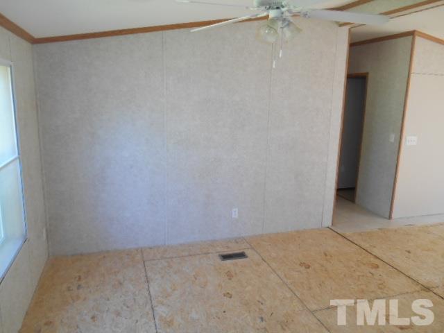 30 Eagle Road Clinton, NC 28328 - Photo 4 of 13 Gallery Image 4