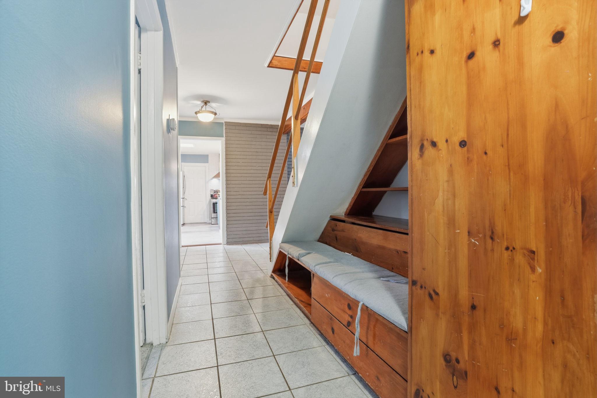 80 Silverspruce Road Levittown, PA 19056 - Photo 14 of 31 a hallway with cabinets
