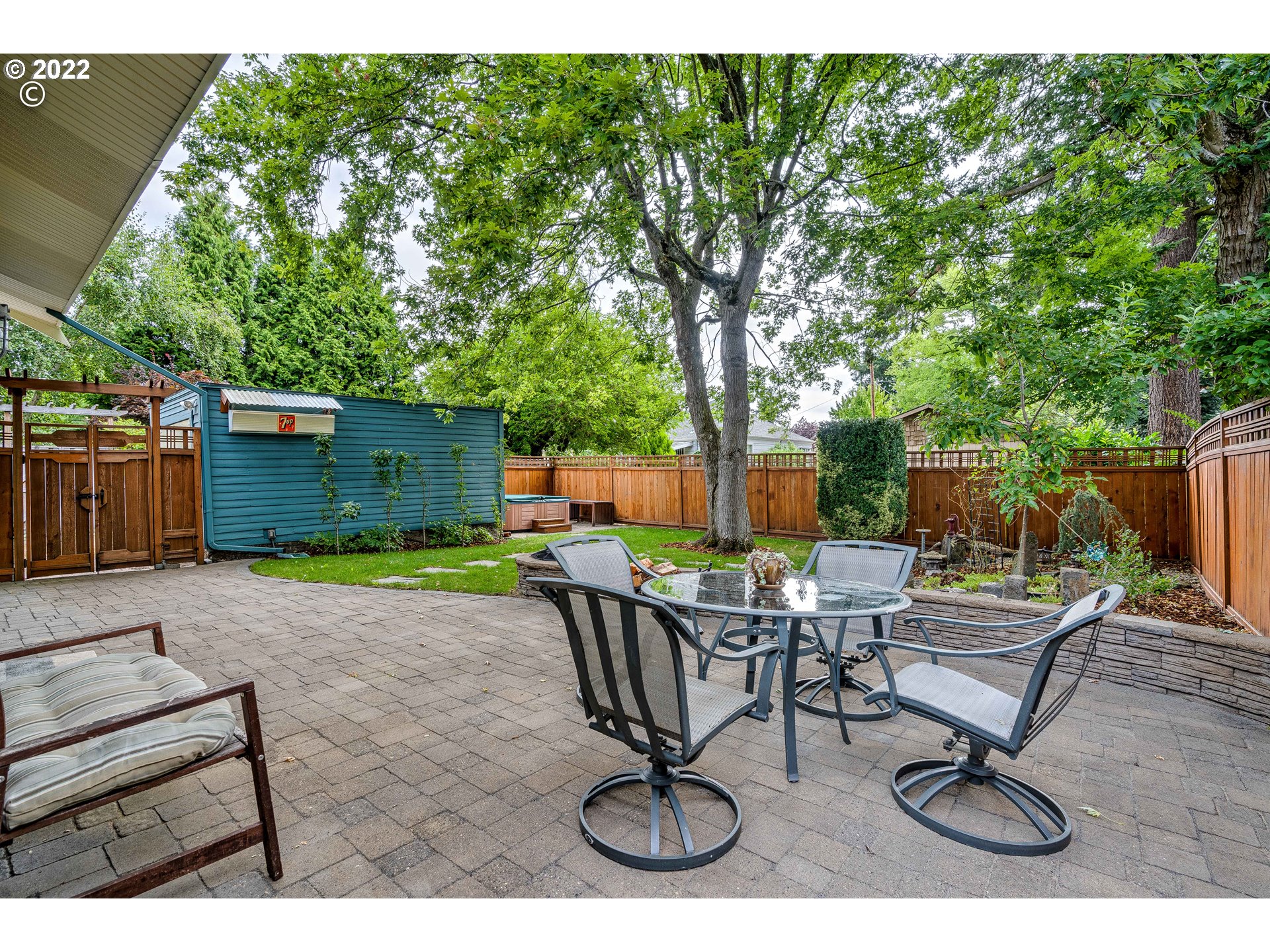 1824 Northeast 53rd Avenue Portland, OR 97213 - Photo 26 of 32 a view of a backyard with furniture and a backyard