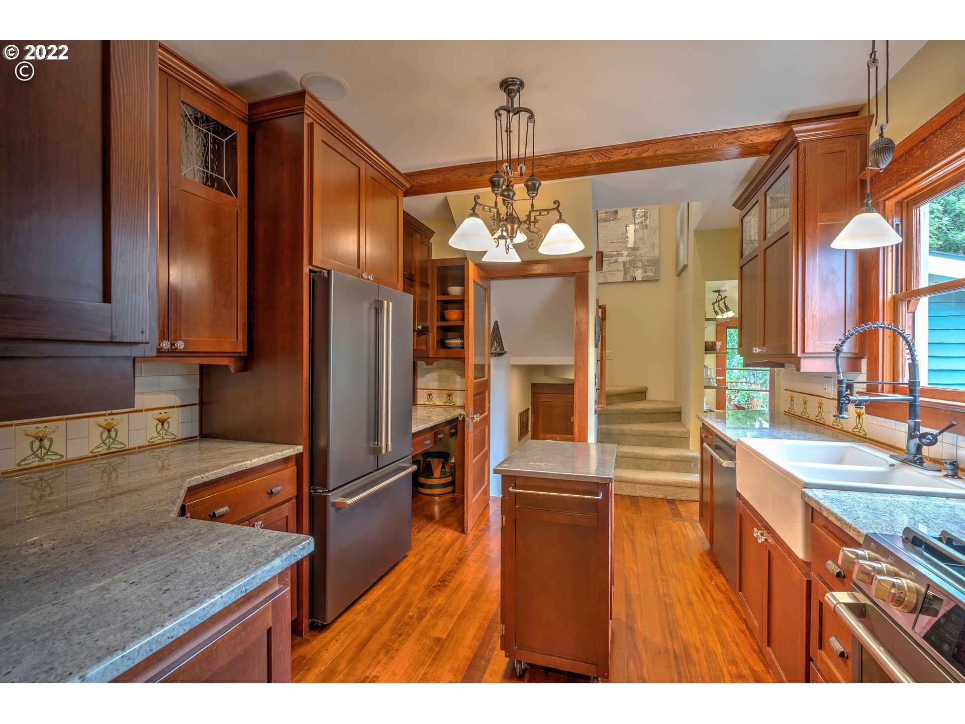 1824 Northeast 53rd Avenue Portland, OR 97213 - Photo 8 of 32 a kitchen view of counter top space
