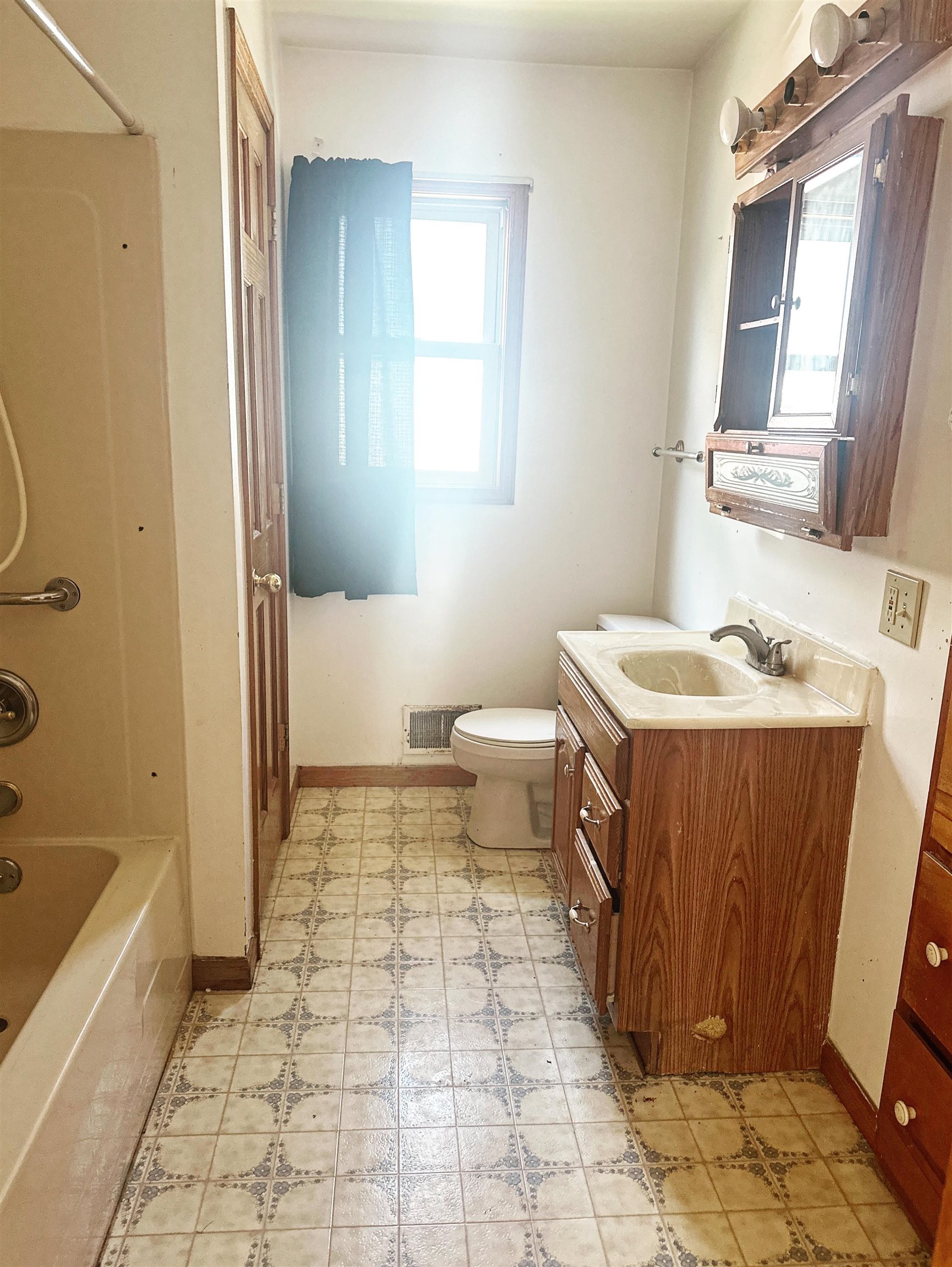820 Michigan Avenue Bay City, MI 48708 - Photo 9 of 15
