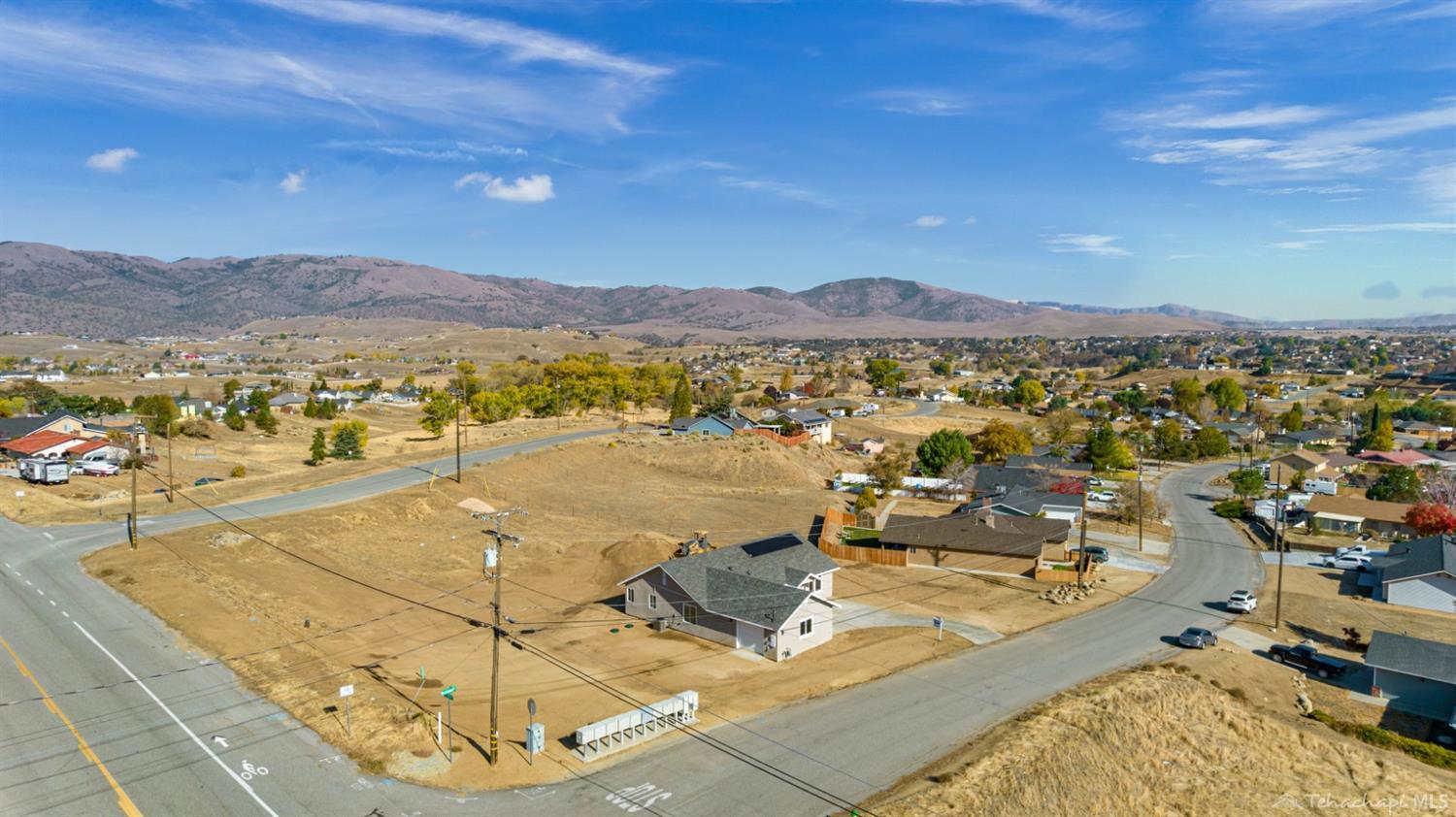 22700 Mariposa Road Tehachapi, CA 93561 - Photo 37 of 42 Gallery Image 37
