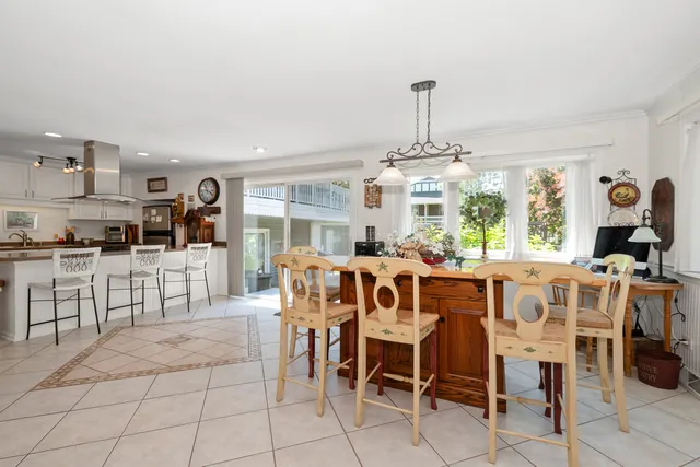 $649,999 | 9201 175th Street, Tinley Park, IL 60487